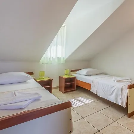 公寓 With Parking Space Mastrinka, Ciovo - 2050 特罗吉尔