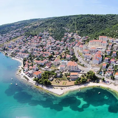 公寓 With Parking Space Mastrinka, Ciovo - 2050 特罗吉尔