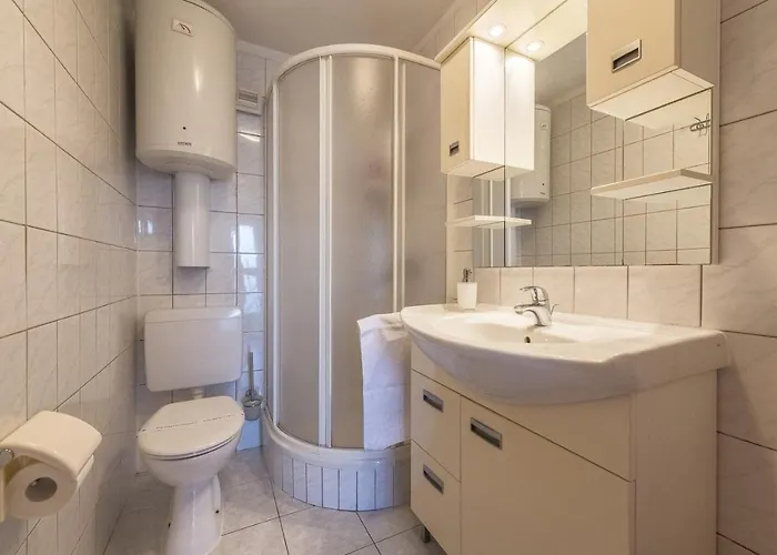 With Parking Space Mastrinka, Ciovo - 2050 تروغير