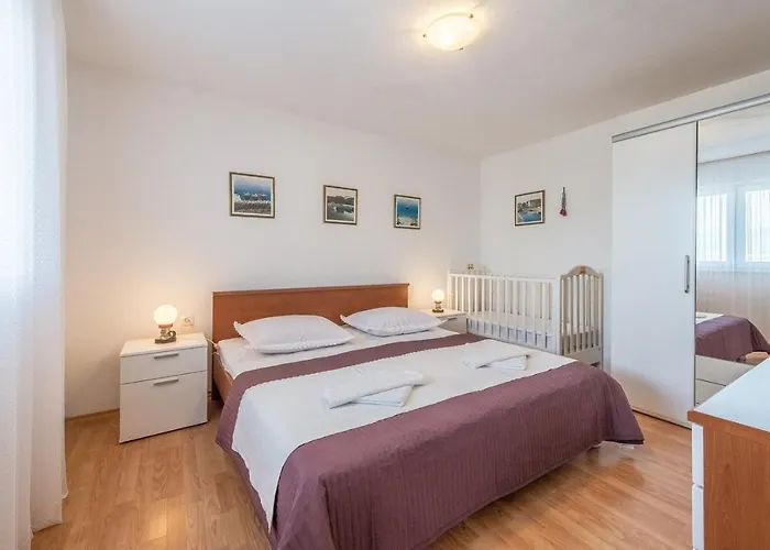 With Parking Space Mastrinka, Ciovo - 2050 * تروغير