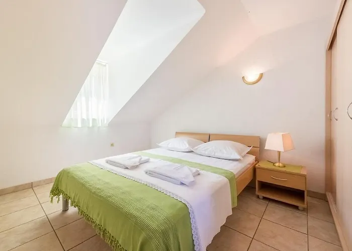 شقة With Parking Space Mastrinka, Ciovo - 2050 تروغير